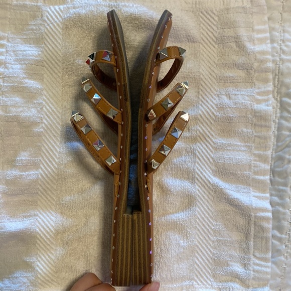 STEVE MADDEN STUDDED SANDALS - Picture 7 of 11